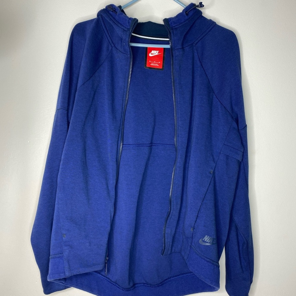 Nike sweater 💙 - Picture 2 of 4